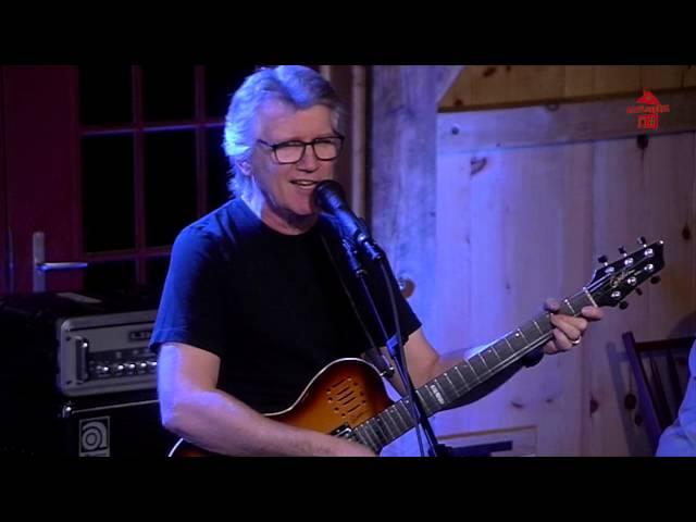 Rik Emmett - "Magic Power" 5.16.15 at Daryl's House Club