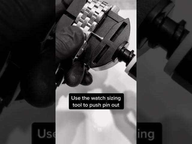 How to take links off your watch ‼️