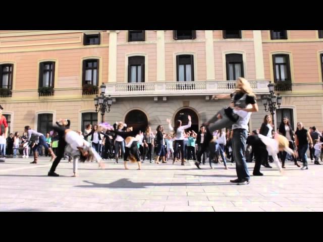 FLASHMOB BAILALE A LA VIDA