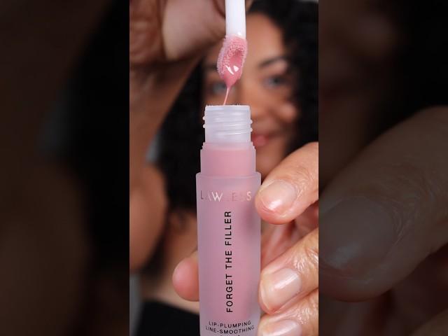 Lawless lip plumping gloss #lipglossswatches #lipgloss #naturalcurlyhair #lawless