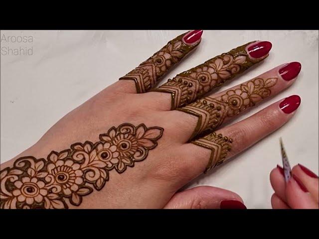 Try this Unique henna design for Eid