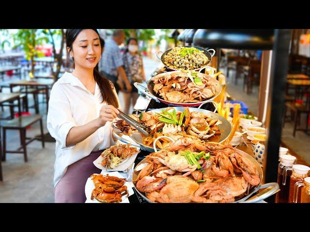 Choáng khủng Buffet Cua rộng hơn 1.000 m2, gần 150 món tôm càng, hải sản sống ở hồ ăn không giới hạn