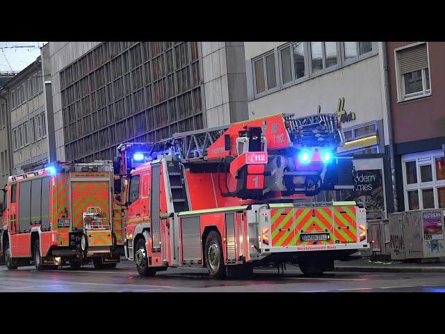 Feuerwehr Bonn rettet Person aus Aufzug im Zentrum am 09.01.25