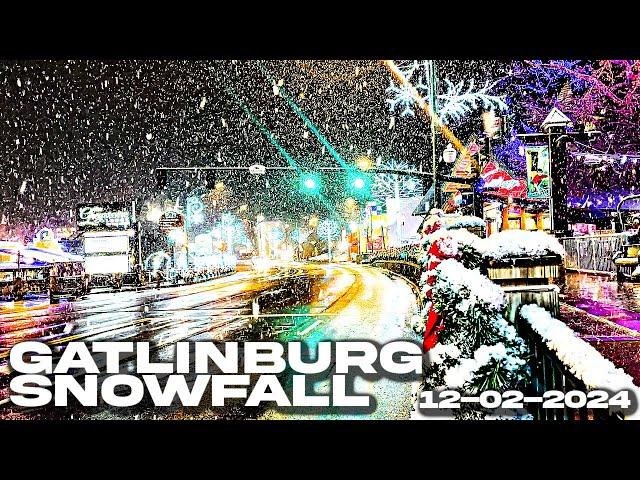 ACTIVE SNOWFALL IN GATLINBURG, TN |Beautiful Snowfall Blankets The Smokies|