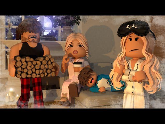 A SNOWSTORM HITS OUR HOUSE IN BLOXBURG! *WE GOT SNOWED IN…CRISIS!* Family Roblox Bloxburg Roleplay