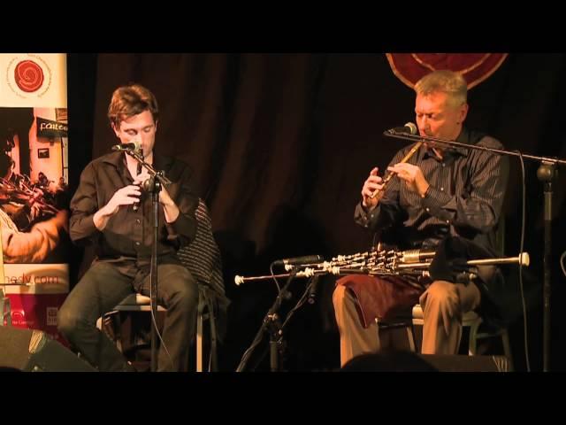 Caoimhín Ó Raghallaigh & Mick O'Brien - Traditional Irish Music on LiveTrad.com