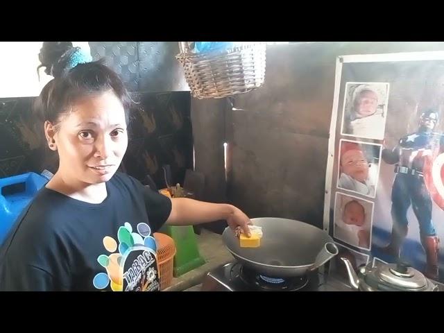 Nagluto ako ng garlic shrimp and crab/dala ni diane sa manila