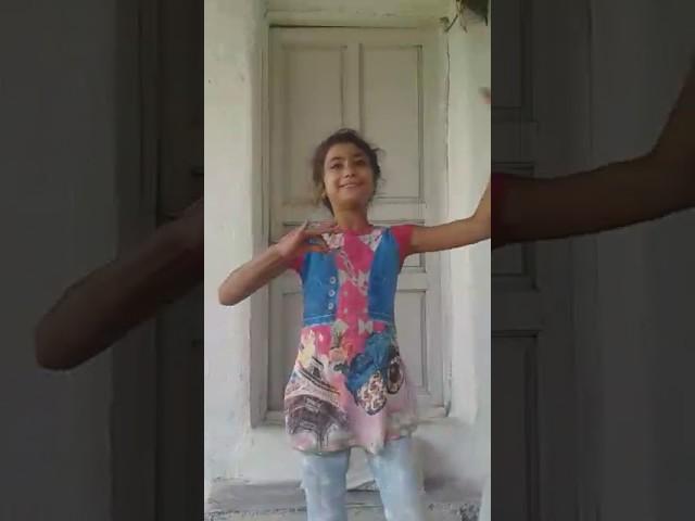 11 yaşında ki gökçeli berşah Şahin in kızı mükemmel  hint dansı