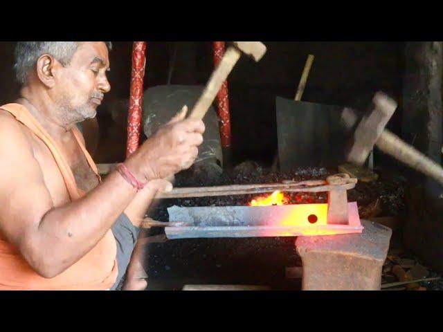 Talented Blacksmith Makes a Wonderful Tongs | smithing skill