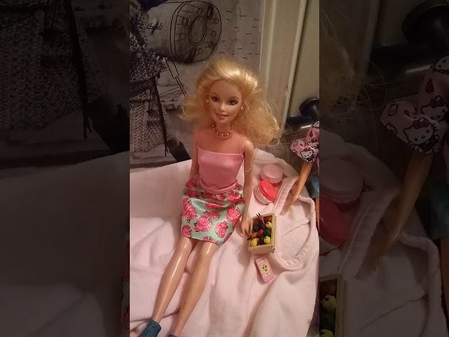 H00KER Barbie not so hooked ( not for kids)