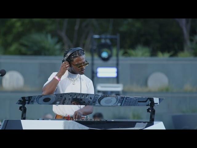 Grandfather (2092 Funk Radio Records) live in concert at Grand Performances, Los Angeles