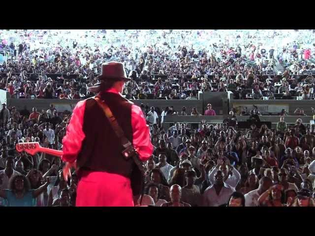 ConFunkShun LIVE at Stone Soul 2 Concert w/ Brian Collier on Drums, Eric EQ Young On Bass