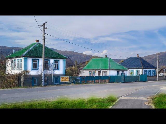 How do people live in the villages of southern Russia? Simple village life today.