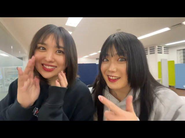 Maika and Himeka surprise Lady C by barging in during her gaming live stream | STARDOM