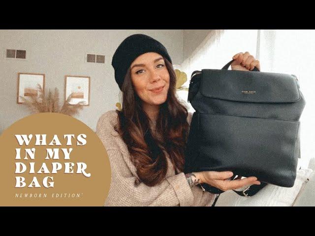 WHAT'S IN MY DIAPER BAG  NEWBORN ESSENTIALS