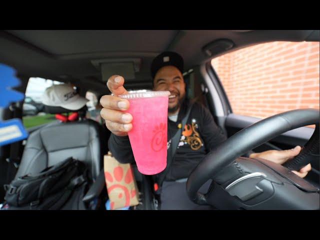 Smoke house BBQ chicken sandwich and the Pineapple Dragonfruit Lemonade at CHICK-FIL-A