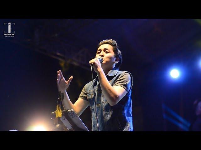 SURAT CINTA UNTUK STARLA - Virgoun (MOZA COVER) Live at UNIGORO