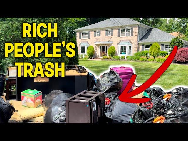 We found DESIGNER BAGS Garbage Picking This Rich Neighborhood! Crazy Finds in the Trash