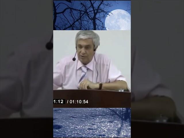 ПОЧЕМУ НЕЛЬЗЯ ВЕРИТЬ ГАДАЛКАМНапишите в комментариях, а вы обращались?