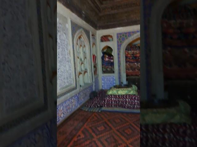 typical Uzbek house design