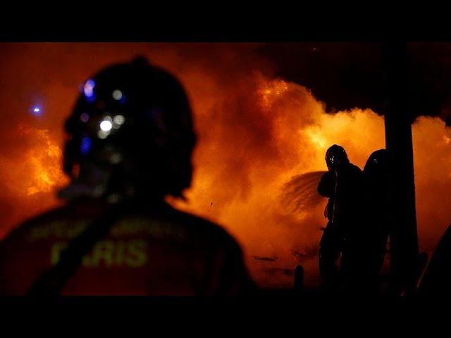 France considers introducing state of emergency after Paris riots