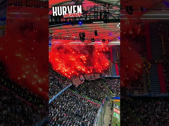 Pyro St. Pauli-Ultras im Hamburg-Derby (HSV - St. Pauli)