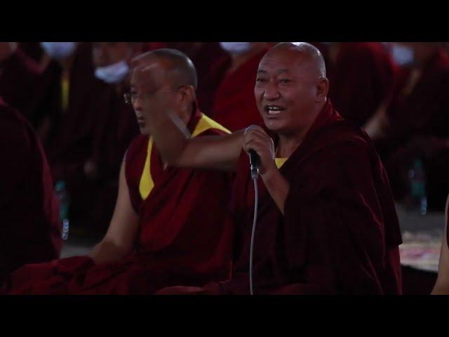 འབྲས་བློ་གླིང་མཚན་ཕུད་དམ་བཅའ། Night long Debate at Drepung Loseling