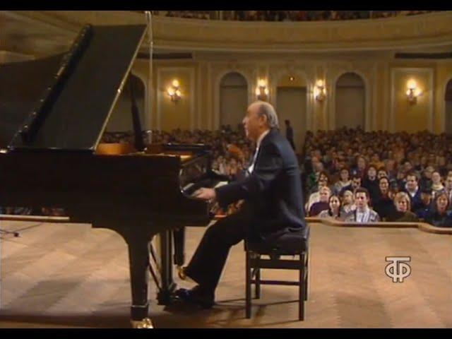 Vladimir Krainev plays Chopin Barcarolle, Scherzo 1, Mazurkas, Polonaise - video 1994