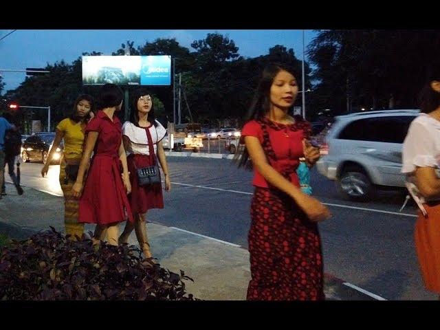 Nightlife in Myanmar, Couple's date in a Park VS Nightclub