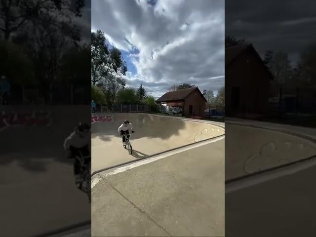 Tailwhip at Brentwood with Central Cee in the background