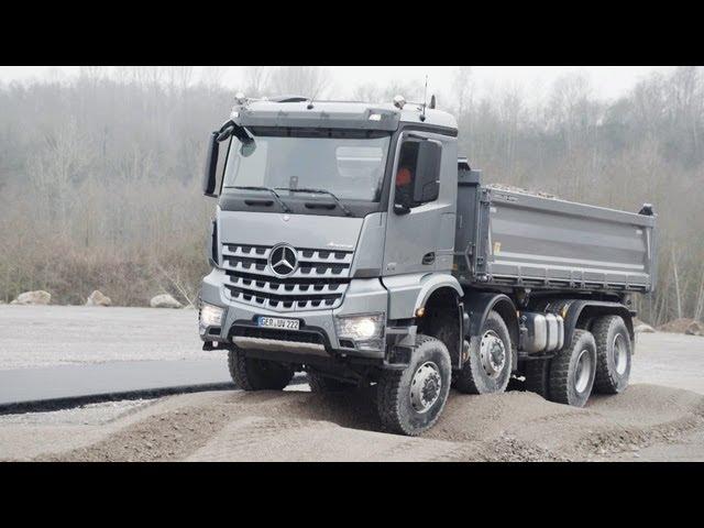 Mercedes-Benz Arocs 8x8 Off-Road Test