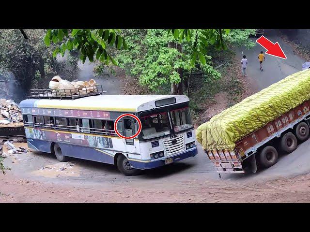 APSRTC Bus Driver Taking Risk With Passengers On Dangerous Hairpin Bend Bus Driving | Bus Market