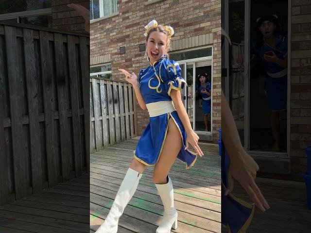 Chun Li does the sweet little bumblebee dance! 