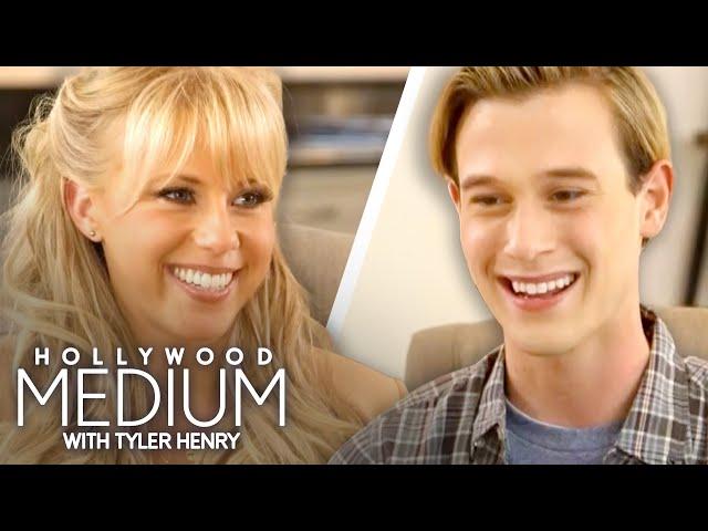 Jodie Sweetin Receives Message of Support From Late Grandma | Hollywood Medium with Tyler Henry | E!