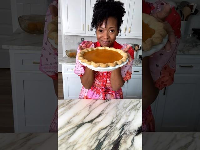 My Big Mama’s Southern Sweet Potato Pie at Grandbaby-Cakes.com. #sweetpotatopie #thanksgivingrecipe