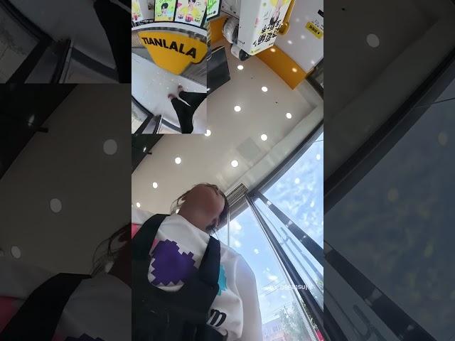#小孩子的快乐很简单 #陪孩子一起成长 ##老铁家的宝藏萌娃 #快乐的童年 1
