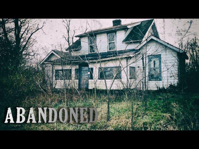 ABANDONED | Exploring A Creepy House of Cobwebs and Rodents