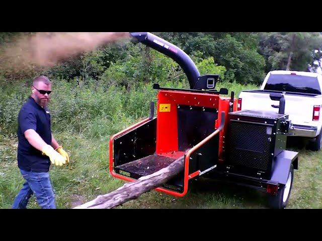 Crary Bear Cat® CH911DH 9-Inch Chipper in Action