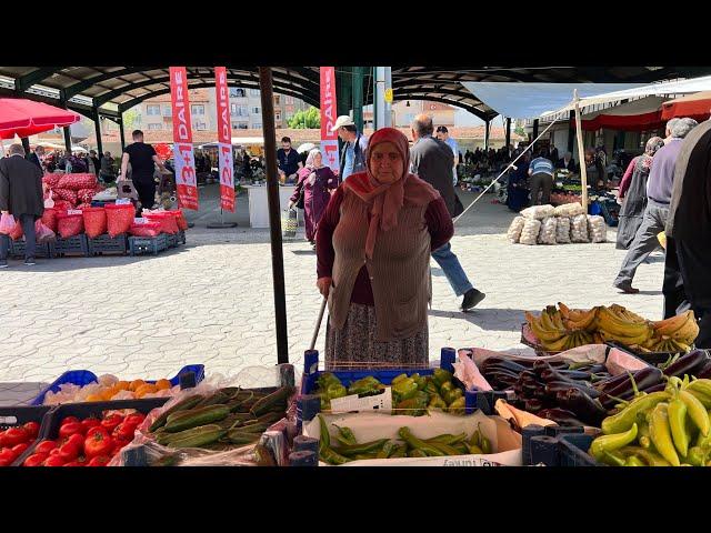 Annem ile pazar alışverişi Taşköprü cuma pazarı