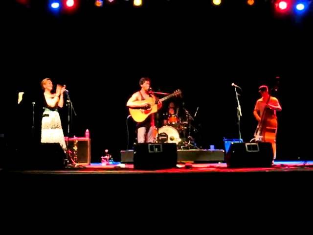 Stephen Warwick & the Secondhand Stories live @ the Neighborhood Theatre - "Unmade Bed"