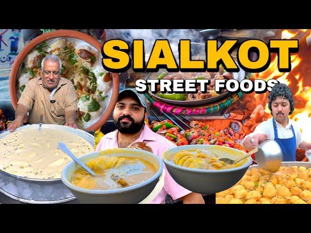 Foods You Must Eat If You Visit Sialkot | Street Foods  In Pakistan | Shazil waqas vlogs |