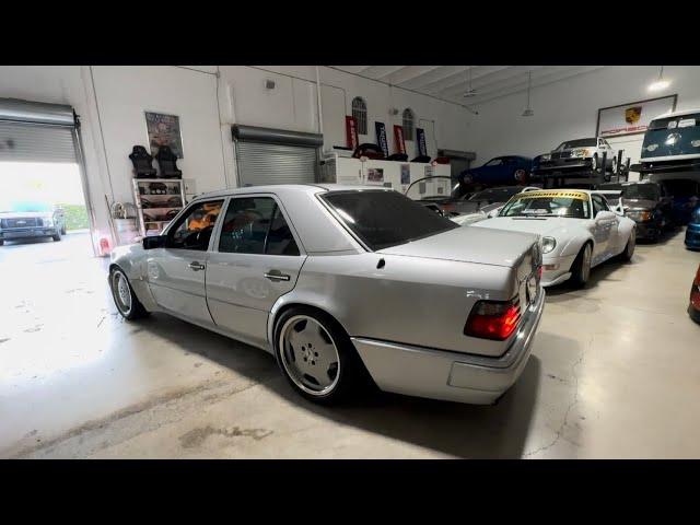 1994 Mercedes Benz E500 Limited - walk around & revs