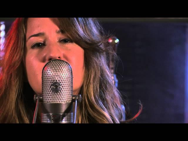 Margo Price - "Tennessee Song" (Sun Studio Sessions)