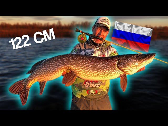 Fly Fishing for HUGE PIKE in Siberia (122 cm - 13 kg)