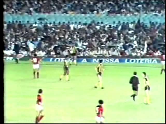 Flamengo 0 x 1 Peñarol (16/11/1982) Jogo completo