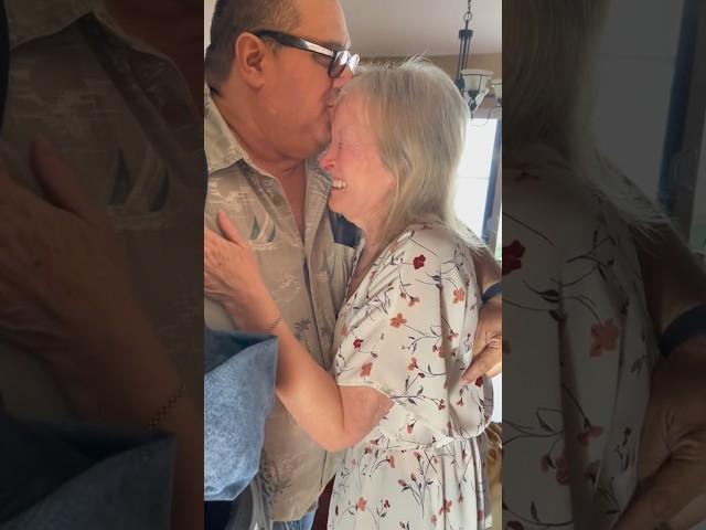 Wife with dementia has beautiful reaction to husband coming home from work ️️