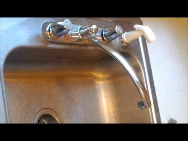 How To Fix A Dripping Faucet.. Delta  2100 & 2400 Series