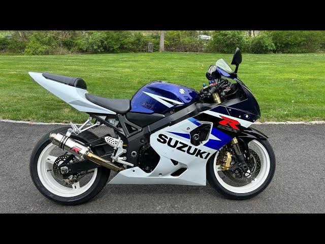 2004 Suzuki GSXR 750 - Start up and Highway Blast