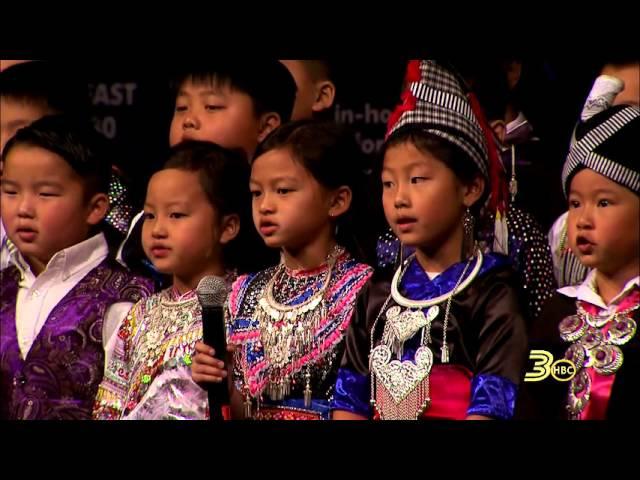 3HMONGTV: Jackson Magnet Elem. students sing Nyob Zoo Nyob Zoo at Hmong MN New Year 2016.