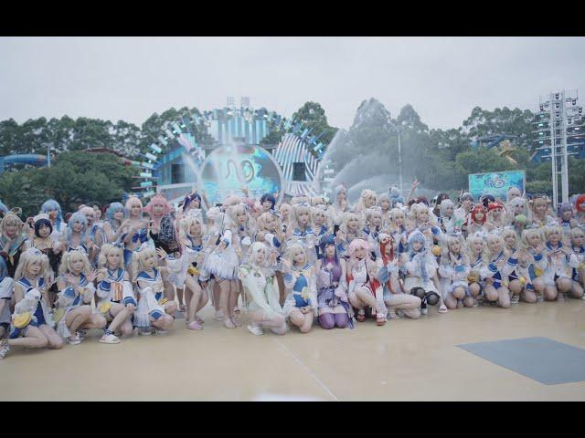 Genshin Impact Cosplayers Rock Swimsuits at Water Park Event!